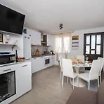 Hrvatic * Podglavica