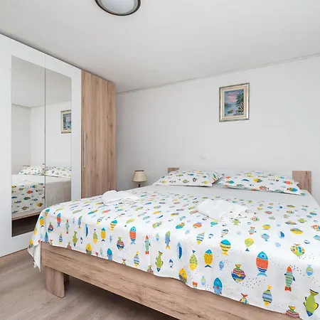 Hrvatic Apartment *