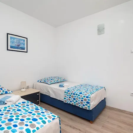 Apartment Hrvatic *