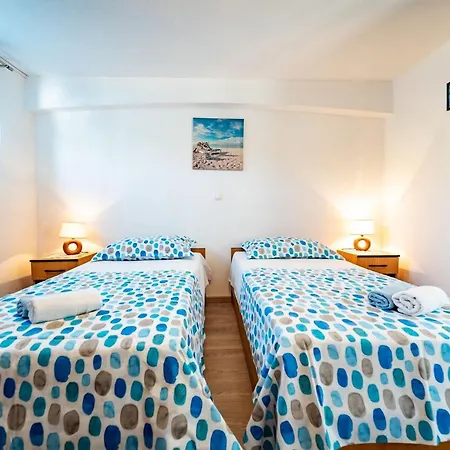 Apartman Hrvatic *